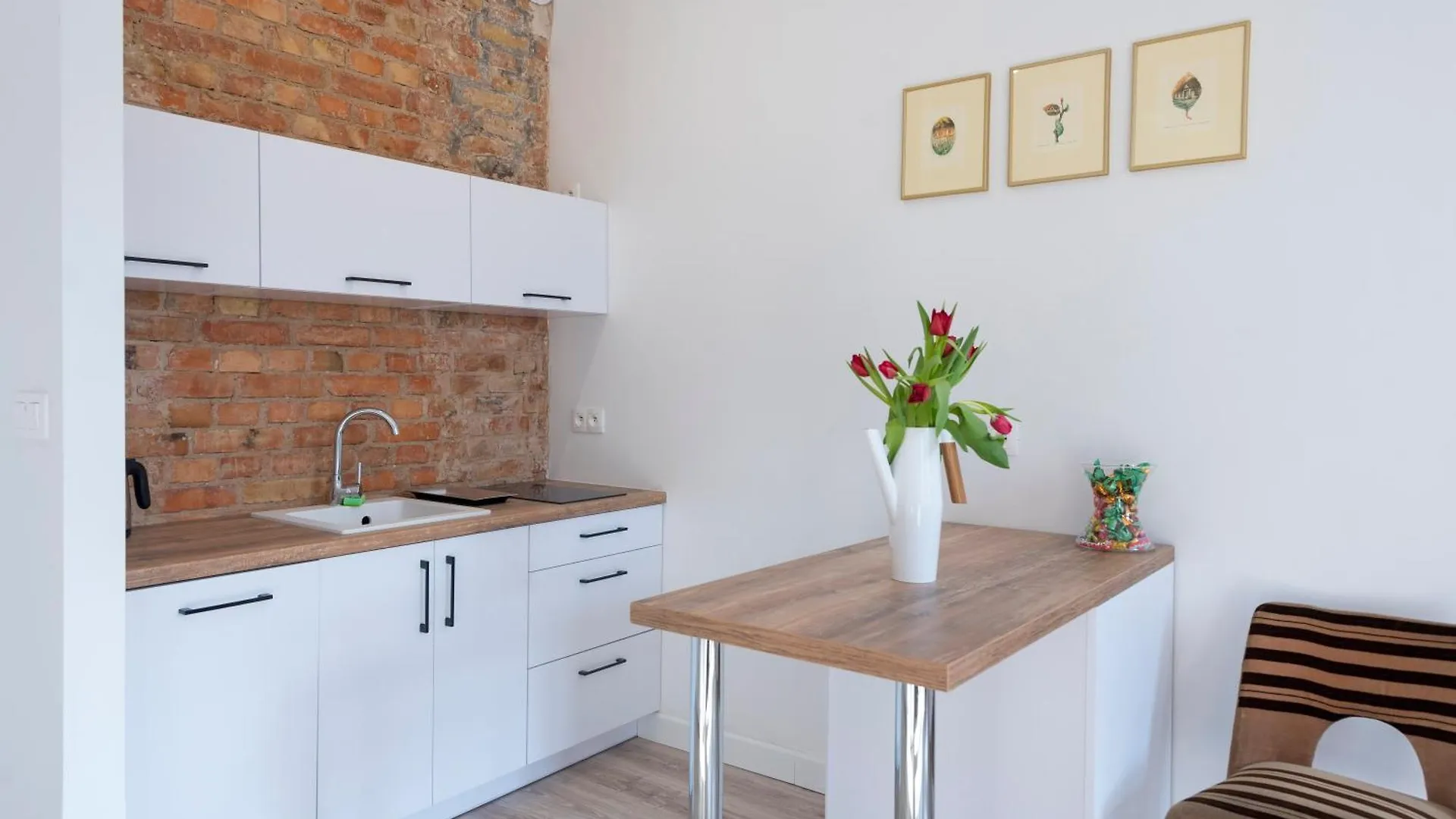 Provenir Home Strzelecka 25 Poznań Appartamento